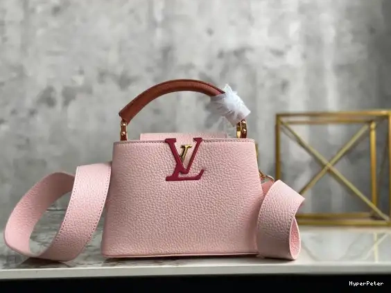 LOUIS MINI CAPUCINES VUITTON 0702